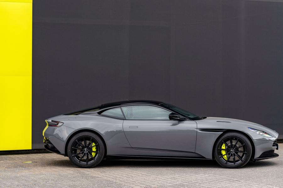  Aston Martin DB11 AMR 2018 года  (WW) (фото 20 из 43)
